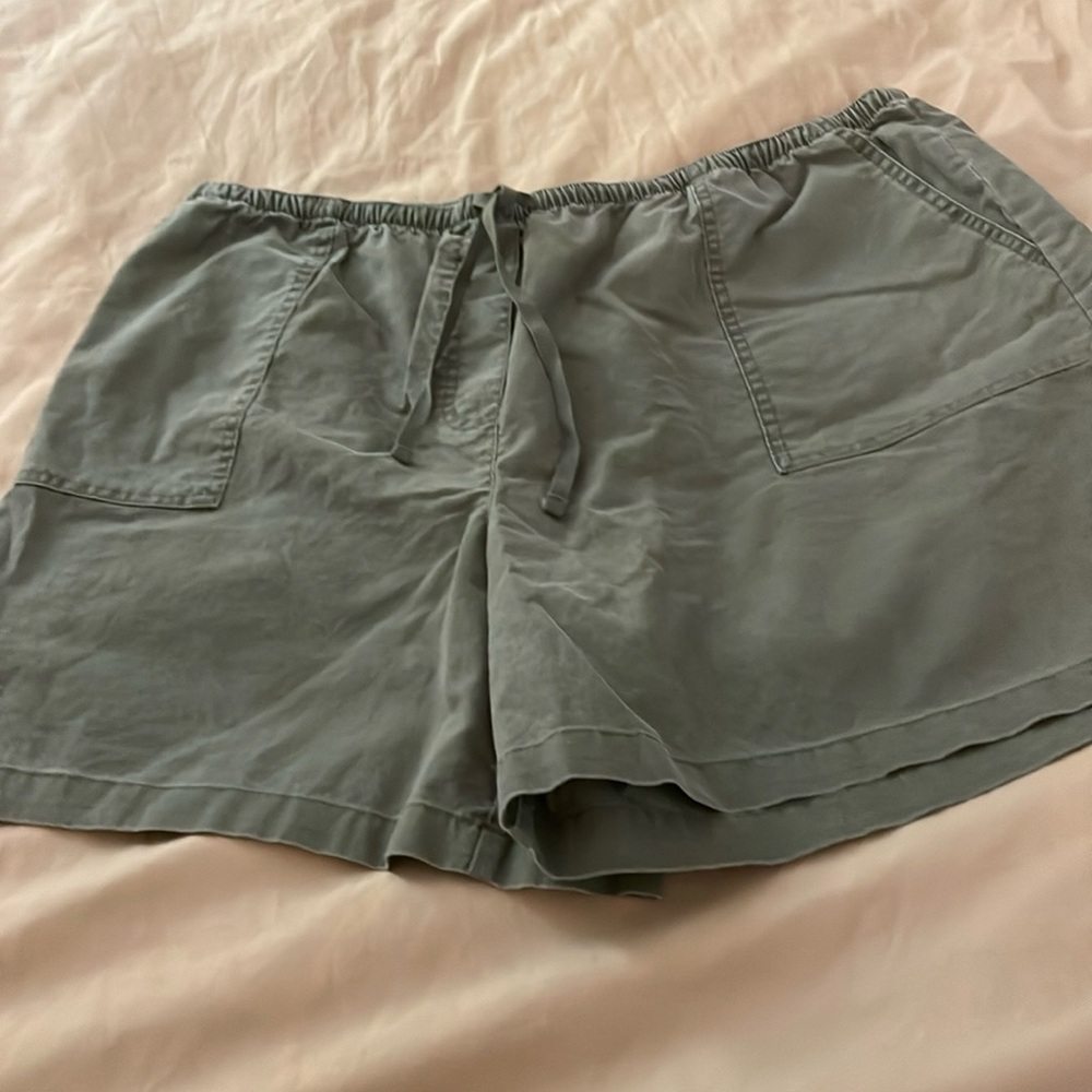 Women’s Khaki Green Shorts